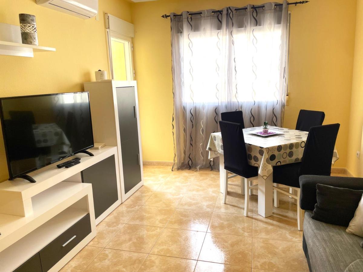 Daniela Apartament Torrevieja Dış mekan fotoğraf
