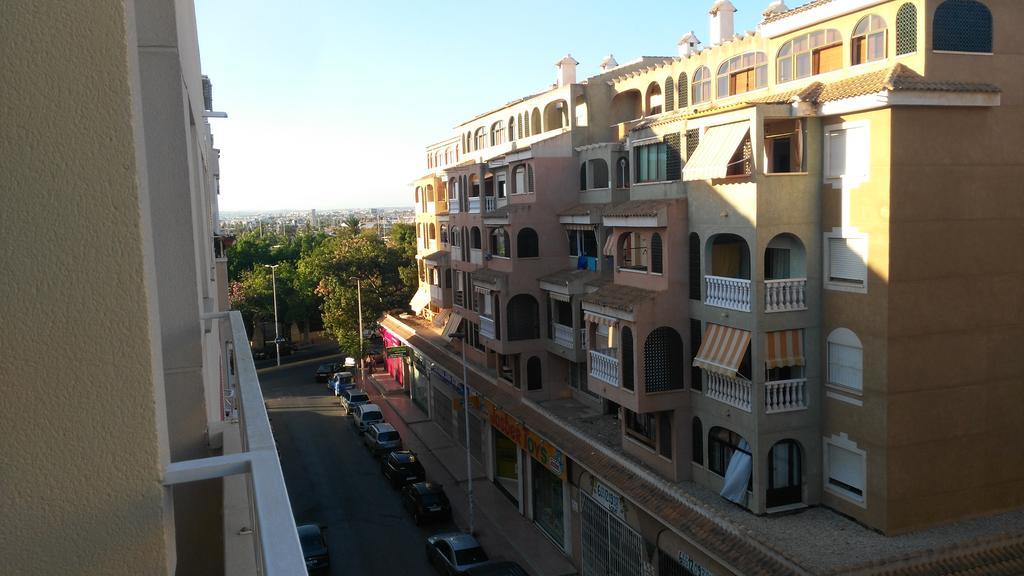 Daniela Apartament Torrevieja Dış mekan fotoğraf