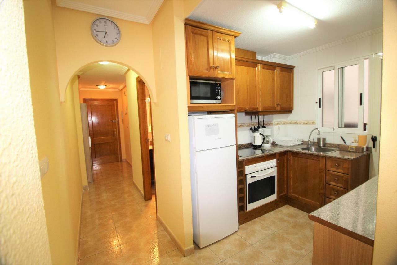Daniela Apartament Torrevieja Dış mekan fotoğraf