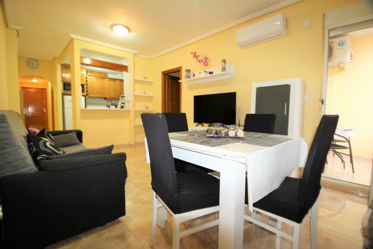 Daniela Apartament Torrevieja Dış mekan fotoğraf